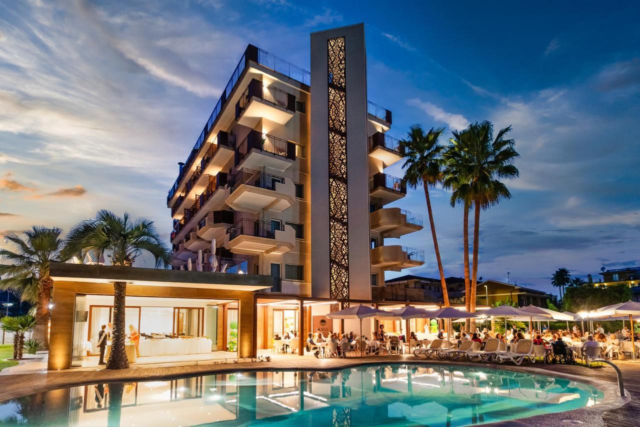 Almaluna Hotel&Resort Alba Adriatica Exterior foto